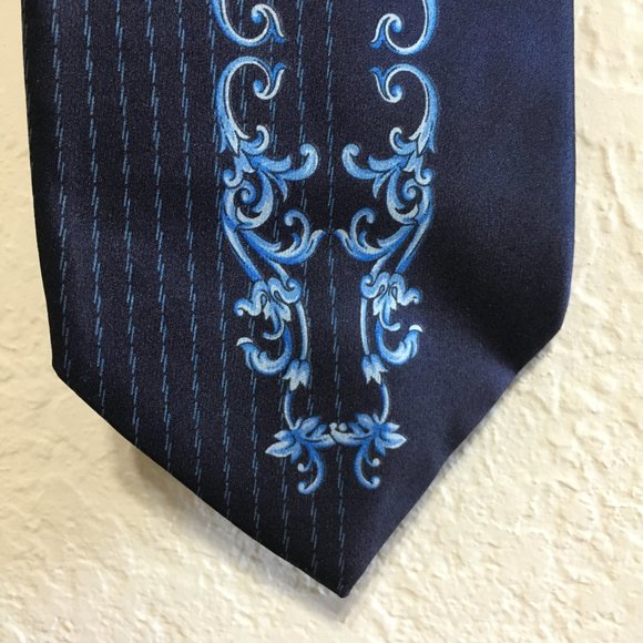 Gianni Versace Authentic Silk Men's Necktie Blue Made in Italy - Picture 4 of 11